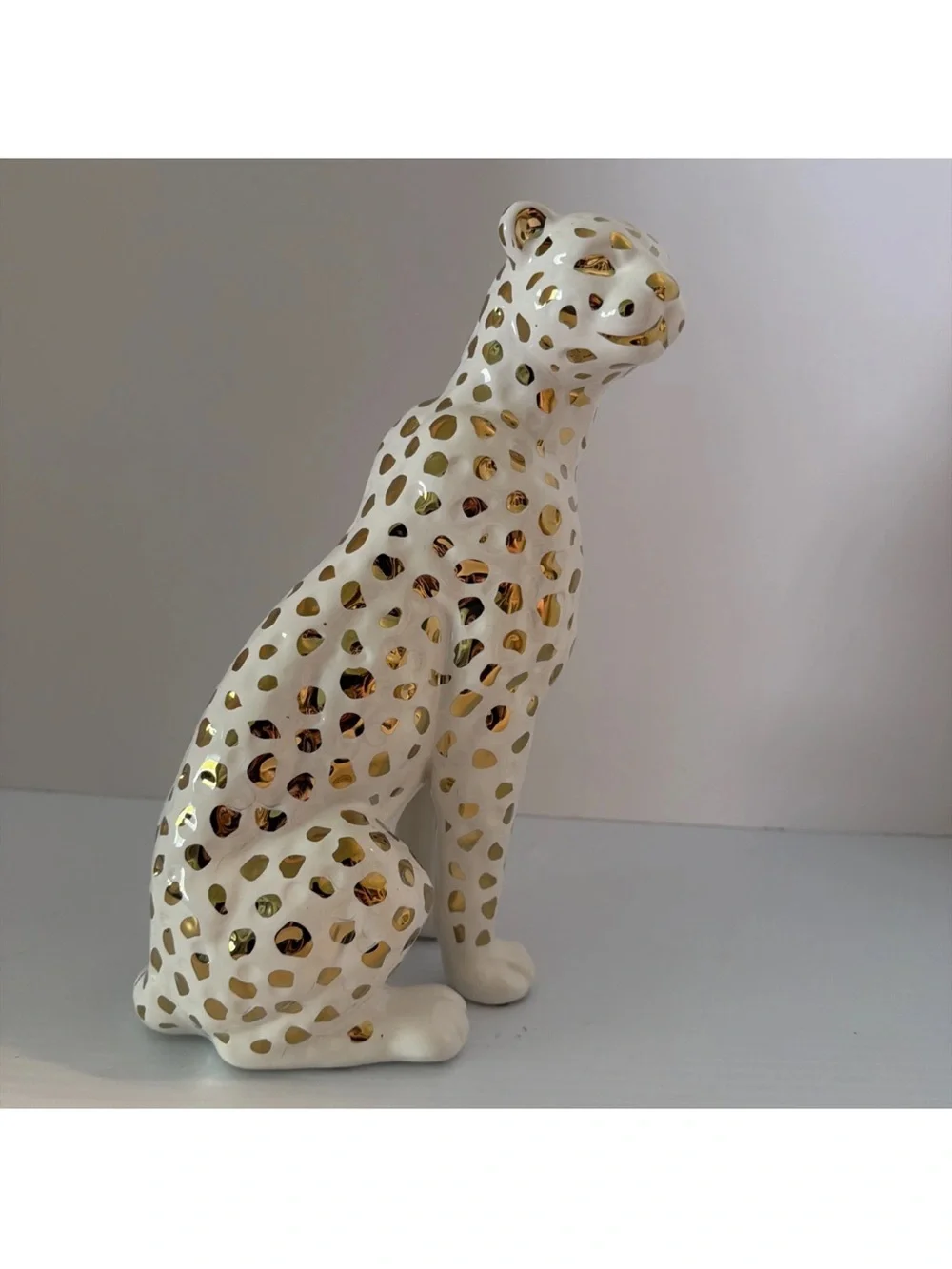 Cheetah Statue Home Decor Leopard Sculpture Sitting Cheetah White & Gold New